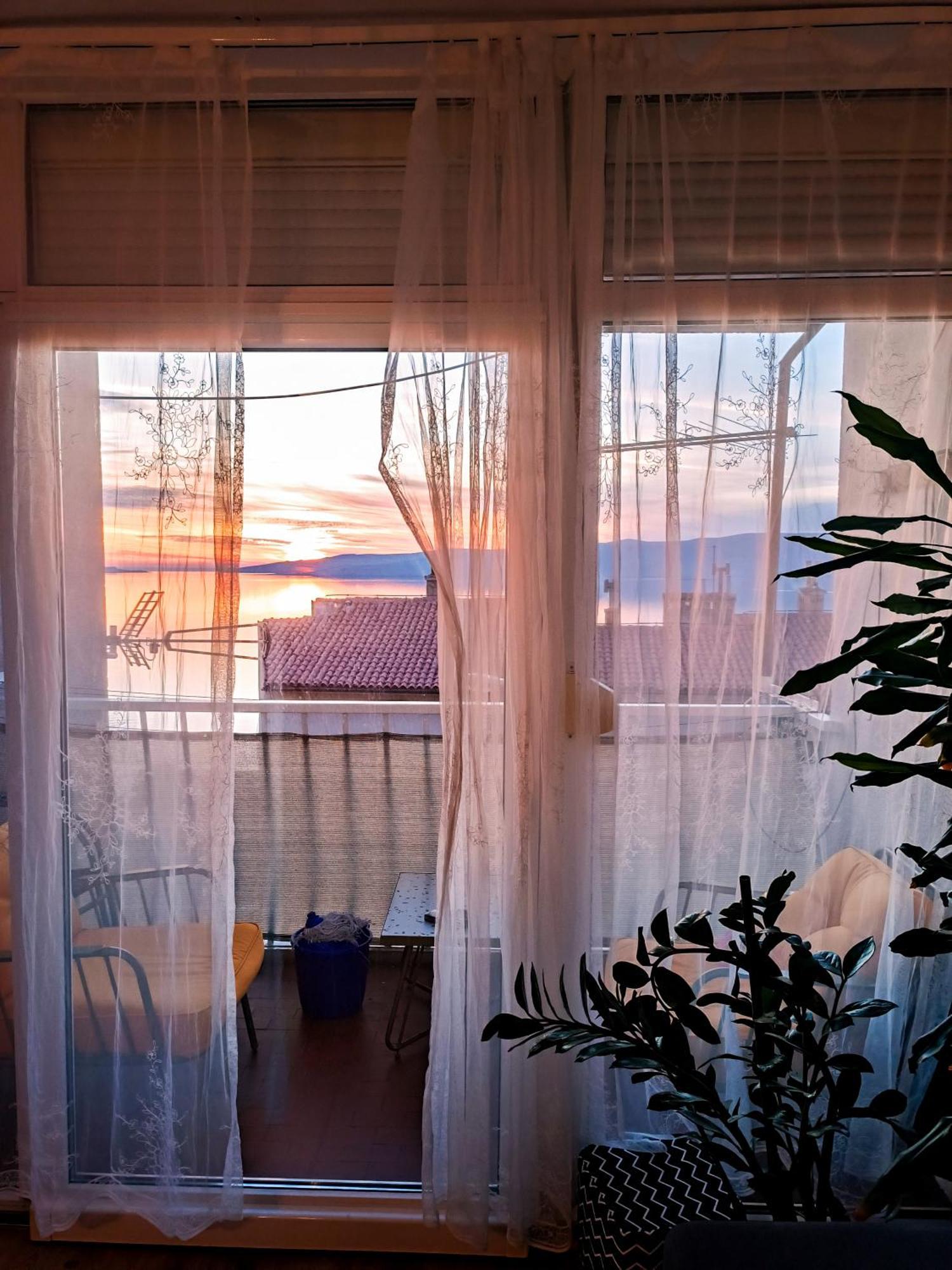 Novouredeni Stan S Balkonom I Pogledom Na More Senj  Exterior photo
