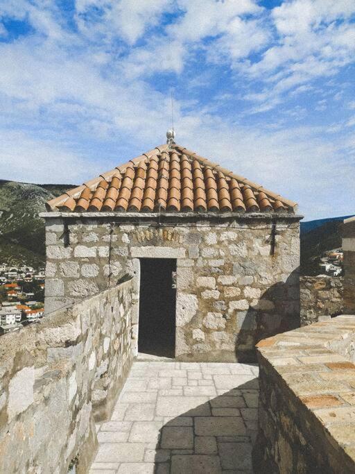 Novouredeni Stan S Balkonom I Pogledom Na More Senj  Exterior photo