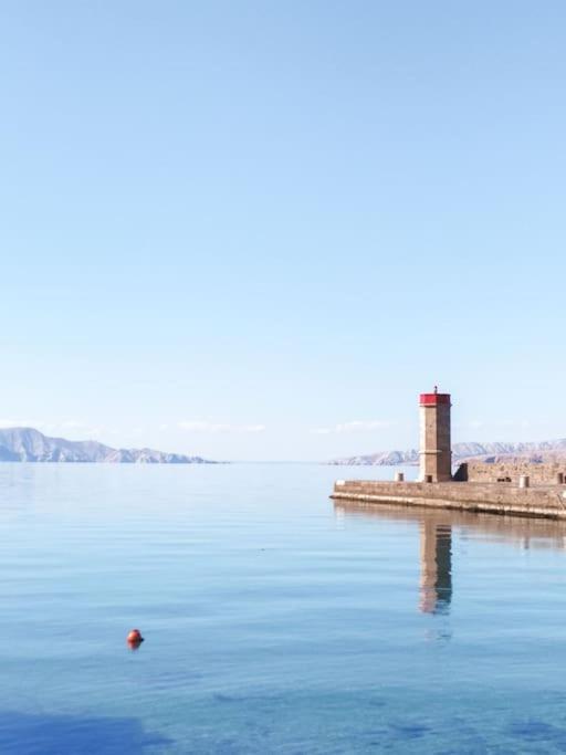 Novouredeni Stan S Balkonom I Pogledom Na More Senj  Exterior photo
