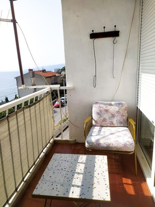 Novouredeni Stan S Balkonom I Pogledom Na More Senj  Exterior photo